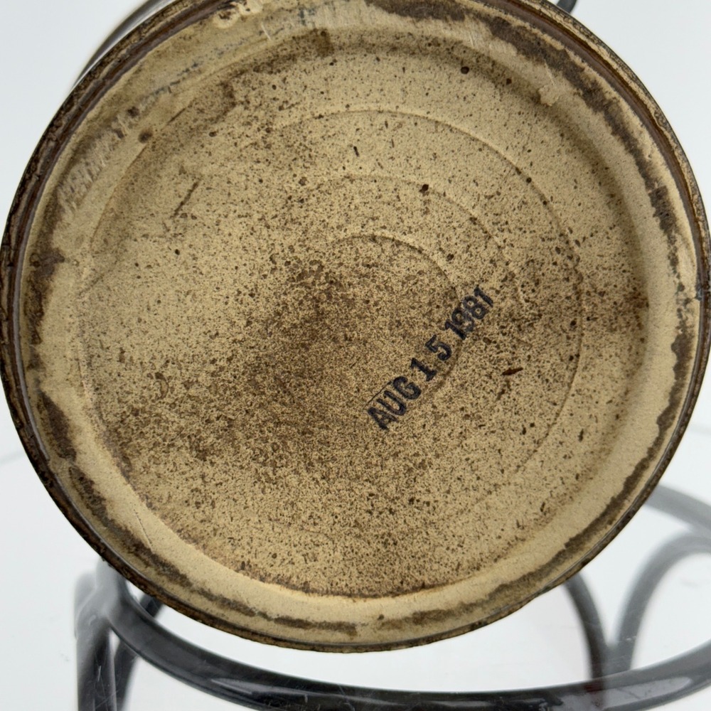Vintage 1981 Century Pride Wisconsin Bacon Cheese Stoneware Crock with Wire Bail - Picture 7 of 11